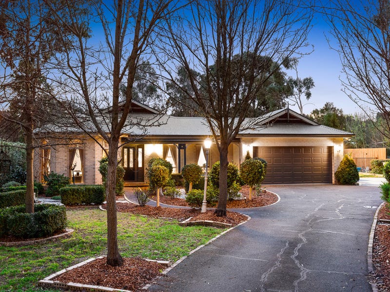 15 Lemon Tree Lane Narre Warren North Vic 3804 Property Details