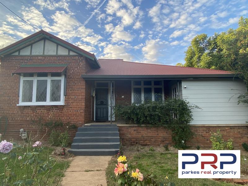 56 Orange Street, Parkes, NSW 2870