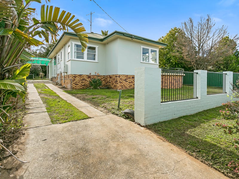 13 Street, Tamworth, NSW 2340 House for Sale