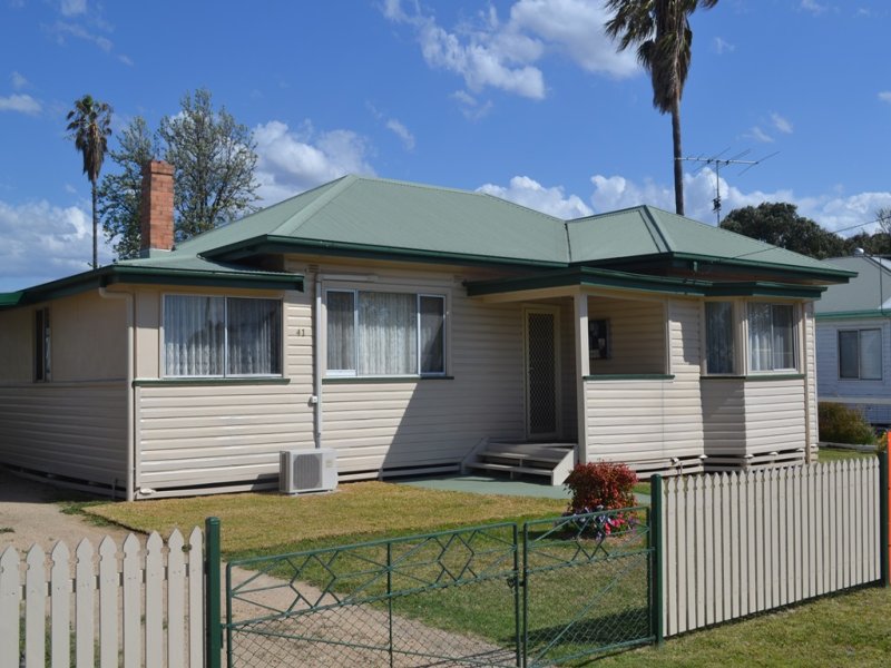 41 Chester Street, Inverell, NSW 2360 Property Details