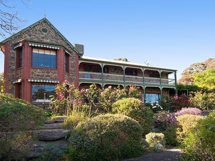 11 Serpentine Road, Belair, SA 5052