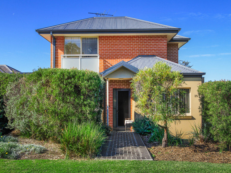 1/35 Russell Street, Balgownie, NSW 2519 Property Details