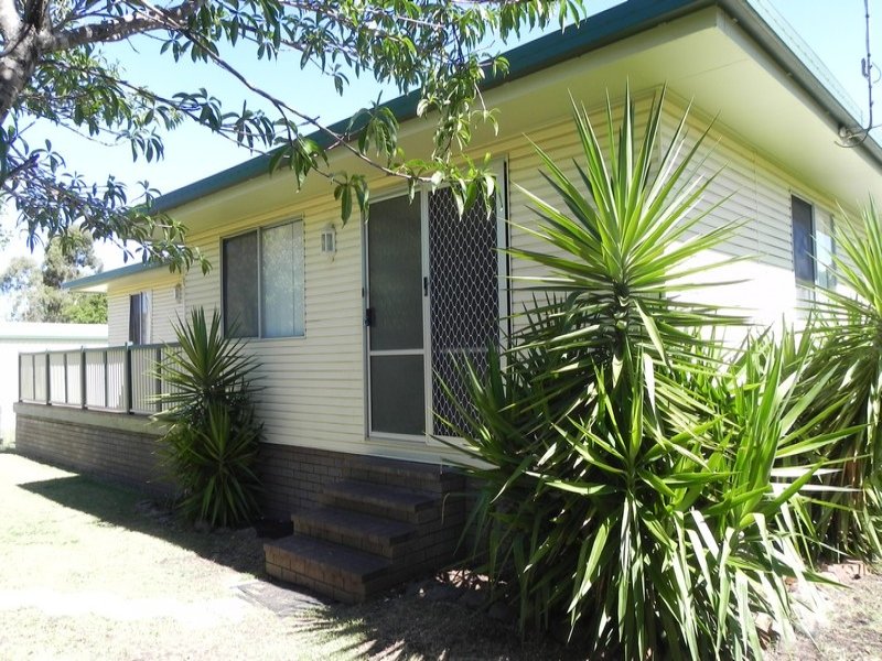 16 Cooper Street, Pittsworth, QLD 4356