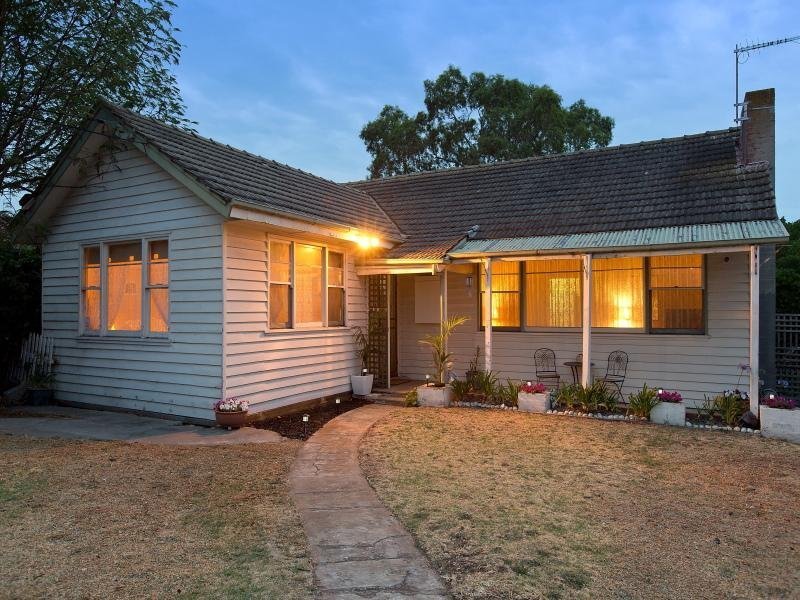 14 Clarendon Street, Frankston, Vic 3199 Property Details