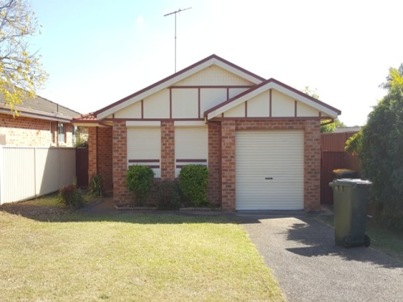 21 Guernsey Avenue, Minto, NSW 2566