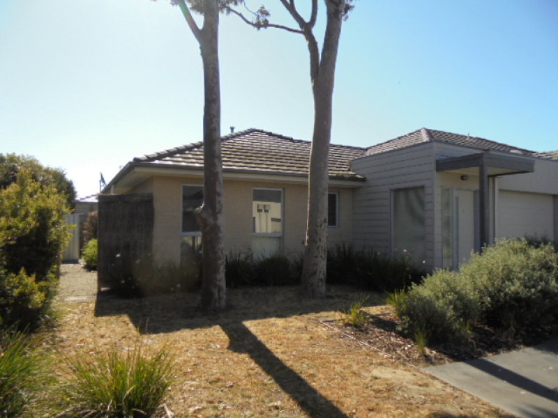 9/50 Green Island Avenue, Mount Martha, VIC 3934