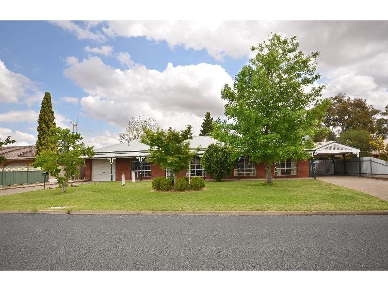 18 Lawson Drive, Moama, NSW 2731 Property Details