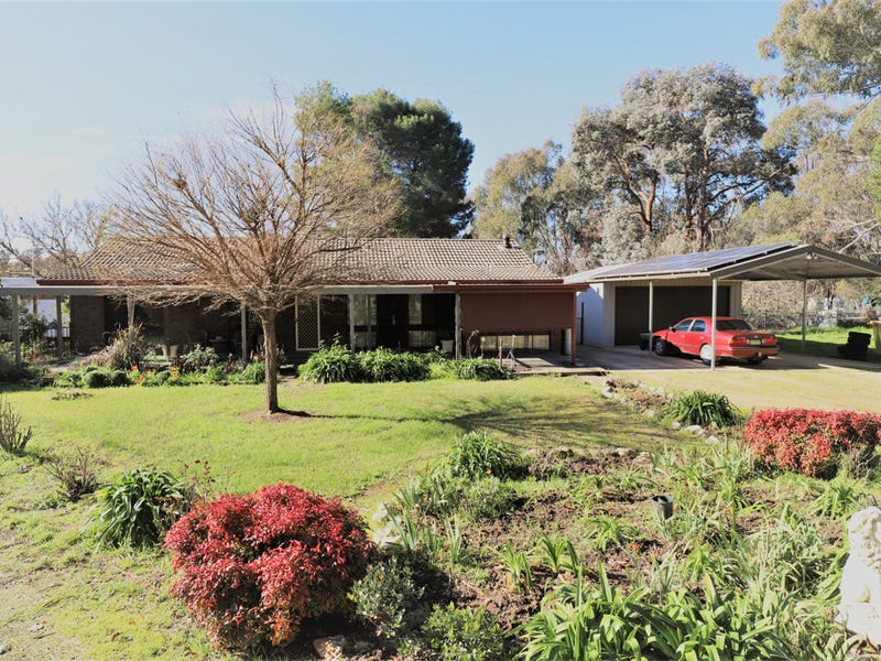 35 Binowee Road, Cootamundra, NSW 2590 House for Sale