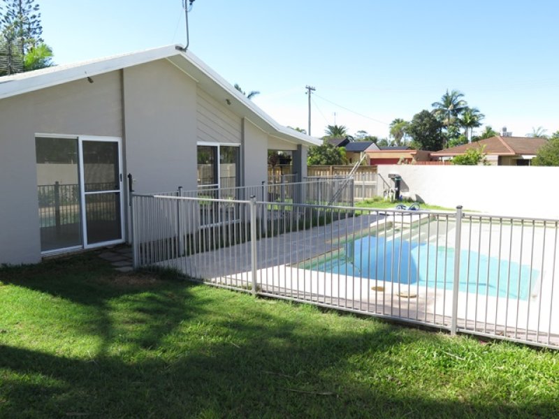 10 Glenlea Drive, Maroochydore, QLD 4558