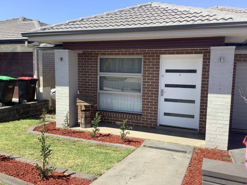 14 Fleet Avenue, Jordan Springs, NSW 2747