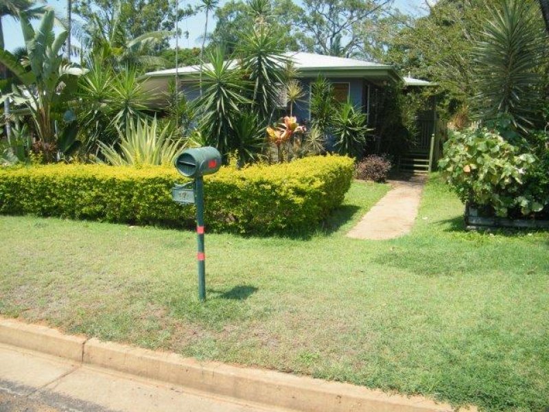 17 Belshore Street, Moranbah, Qld 4744 House for Rent