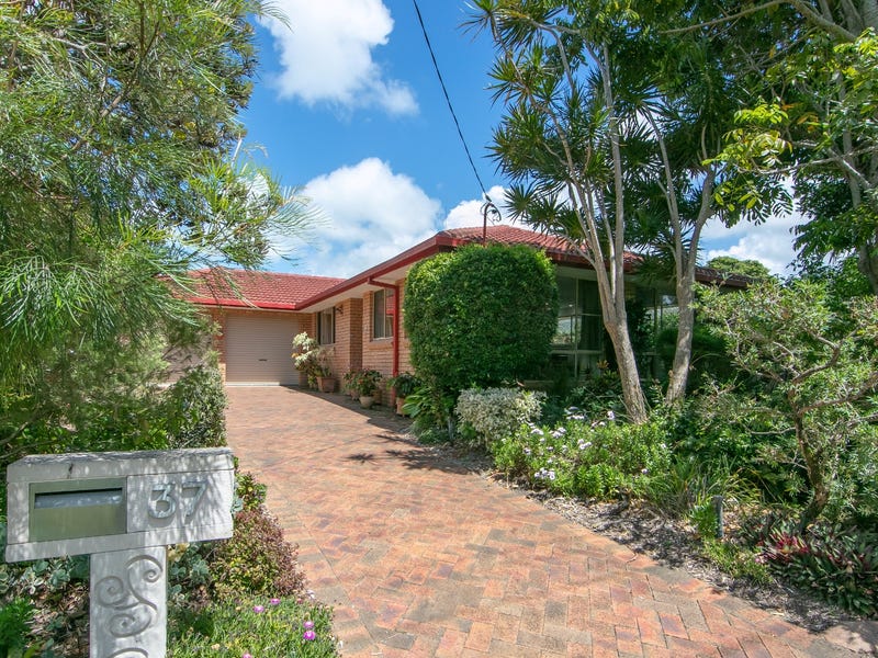 37 Shores Drive, Yamba, NSW 2464 Property Details