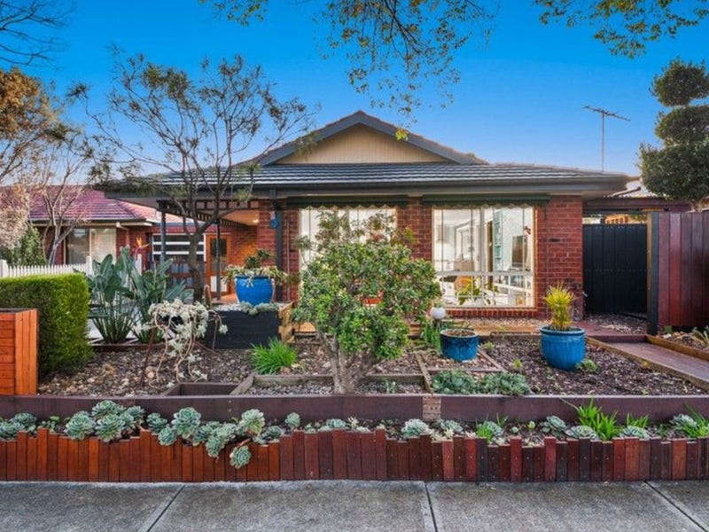 34 Ashfield Drive, Berwick, VIC 3806