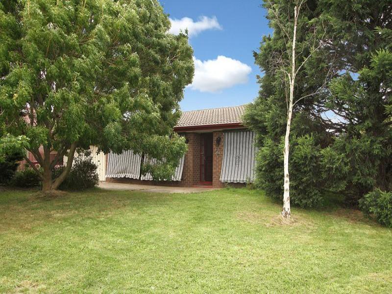 2 Rokeby Crescent, Craigieburn, Vic 3064 Property Details