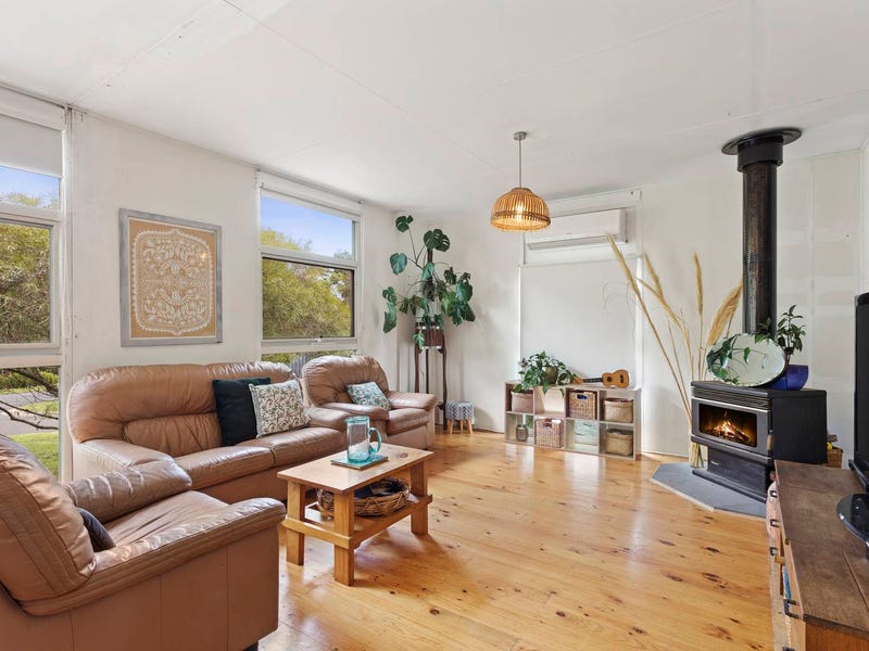 24 Field Street North, Ocean Grove, Vic 3226 House for Sale
