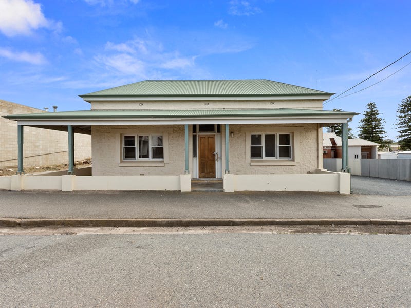 33 Hughes Street, Wallaroo, SA 5556