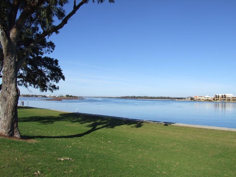 21/3 Leslie Street, Mandurah, WA 6210 Property Details