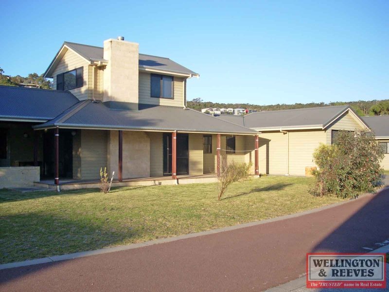 11 Marine Terrace, Middleton Beach, WA 6330