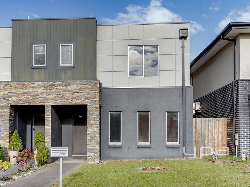 16 Armadale Place, Hillside, Vic 3037 Townhouse for Sale realestate