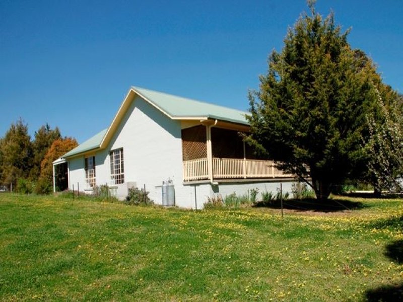 33 Cork Street, Gundaroo, NSW 2620 Property Details