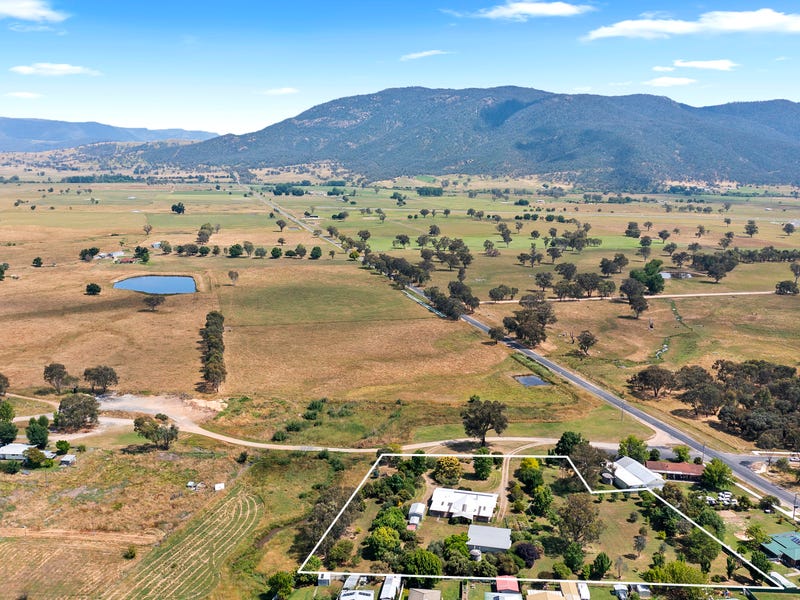 169 Strzelecki Way, Corryong, Vic 3707 Property Details