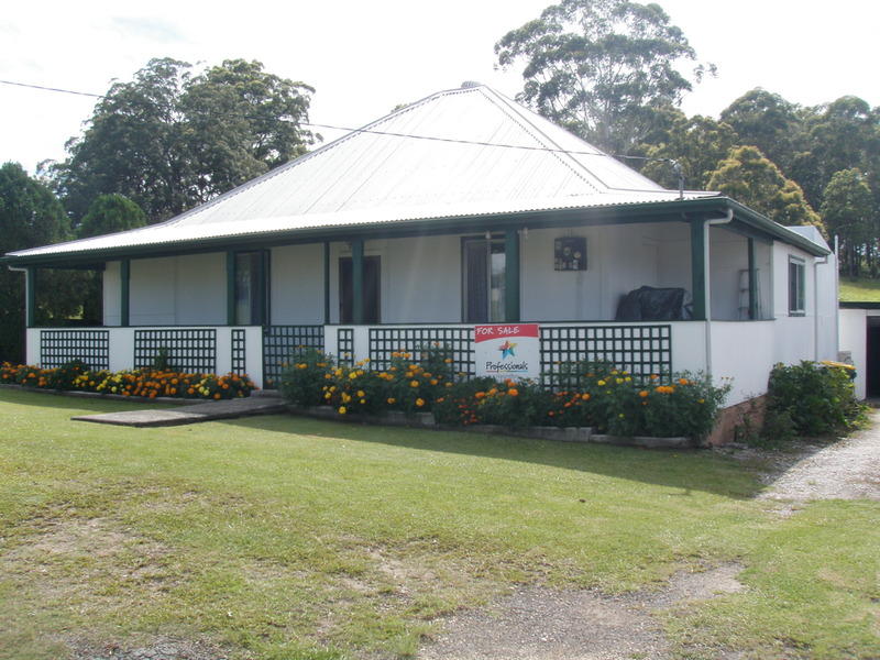 17 Bangalow Road, Coopernook, NSW 2426 Property Details