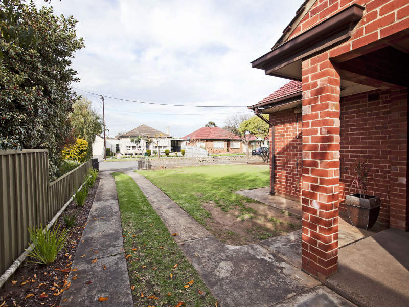 130 Kingston Avenue, Melrose Park, SA 5039