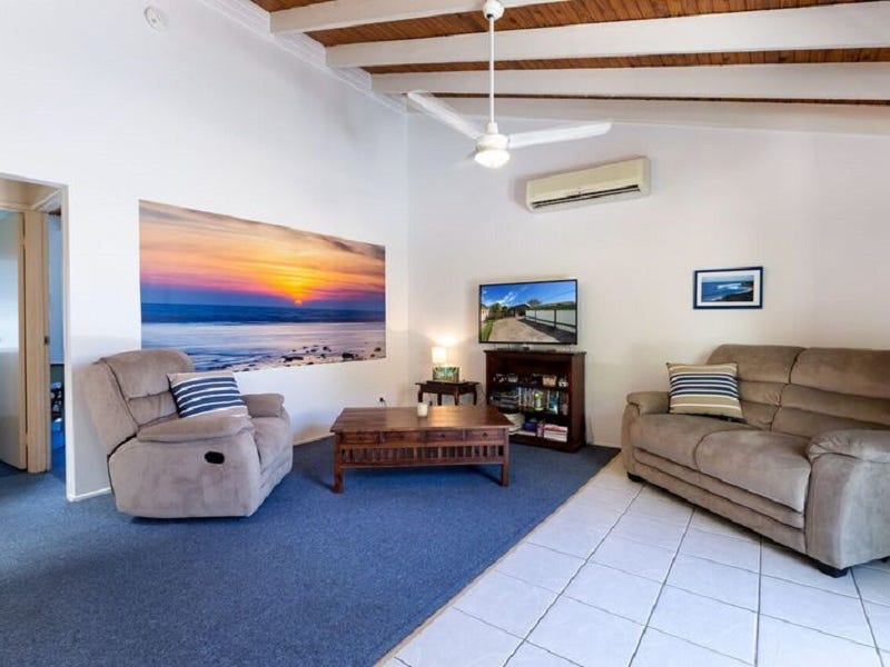 1/31 Grant Street, Redcliffe, Qld 4020 Property Details