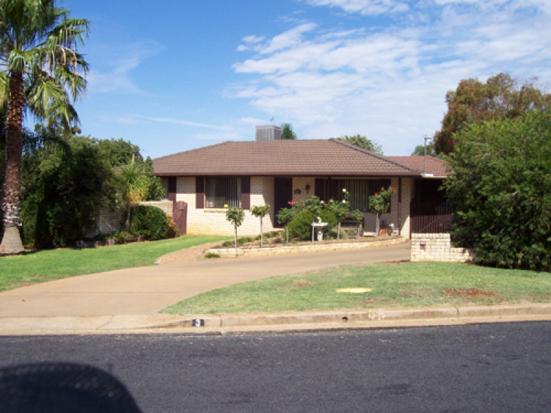 3 Lindsay Place, Dubbo, NSW 2830 - realestate.com.au