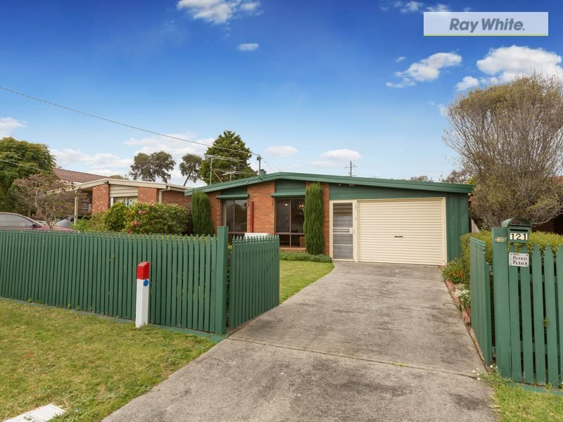 121 Third Avenue, Rosebud, Vic 3939 - Property Details