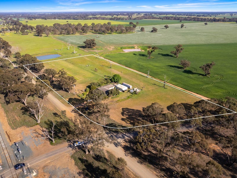 189 Railway Place, Goornong, Vic 3557 House for Sale