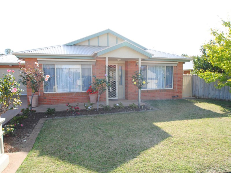 26/17 MACDONALD STREET, Leongatha, Vic 3953 Property Details