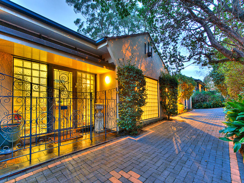 6 Fox Valley Road, Wahroonga, NSW 2076 Property Details