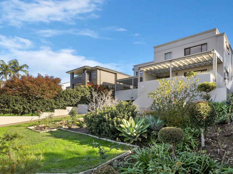 22 Covelee Circuit, Middle Cove, NSW 2068