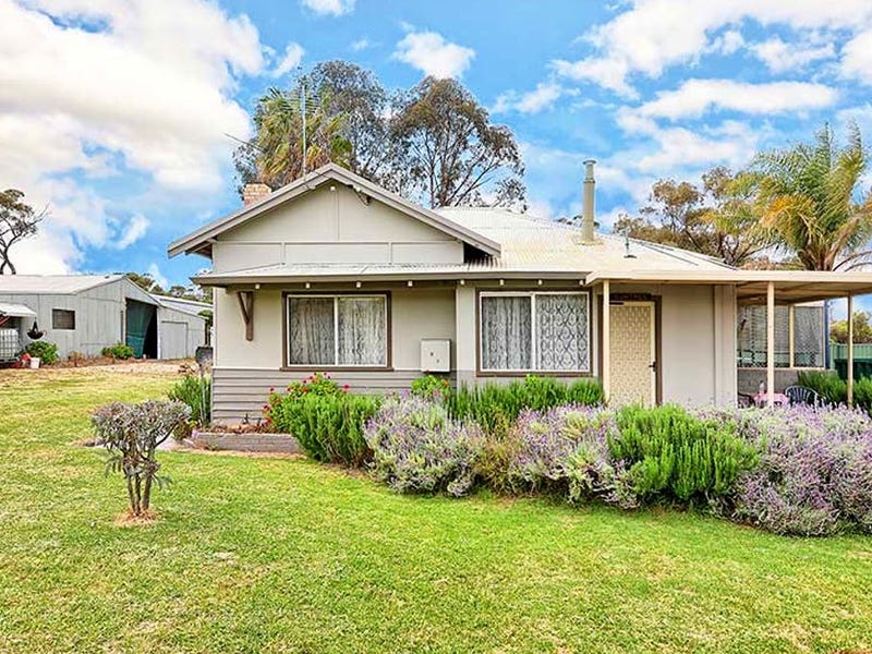 118 Narrogin Road, Williams, WA 6391