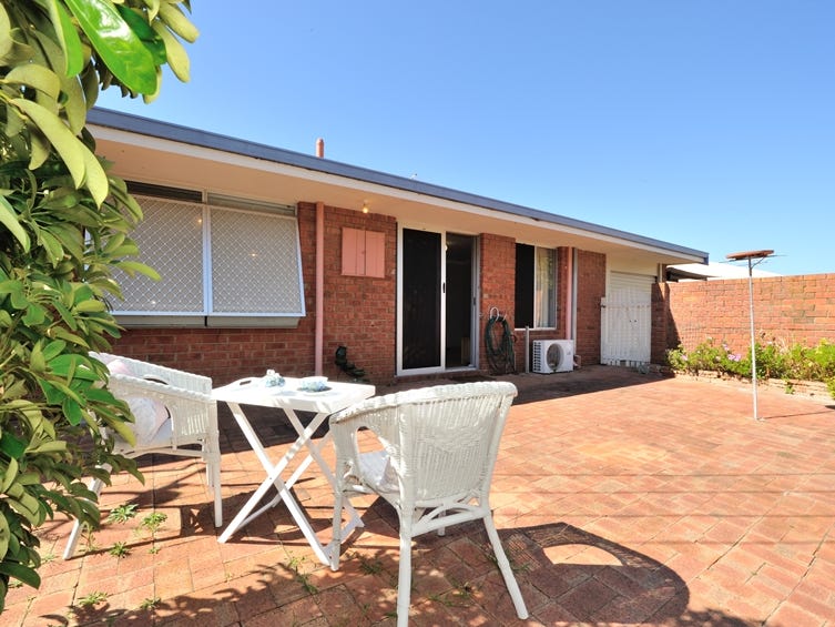 2/5 Louise St, Rockingham, WA 6168 Property Details