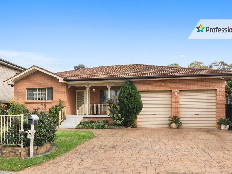 95 Ingham Drive, Casula, NSW 2170 Property Details