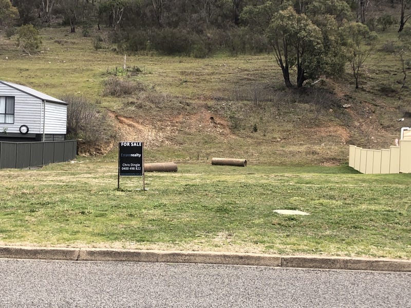 111 Foxlow Street, Captains Flat, NSW 2623