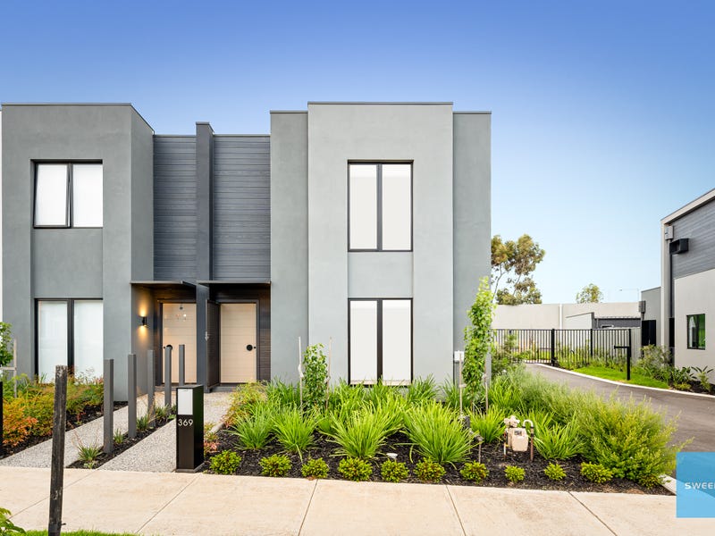 369 Waterhaven Boulevard, Point Cook, VIC 3030