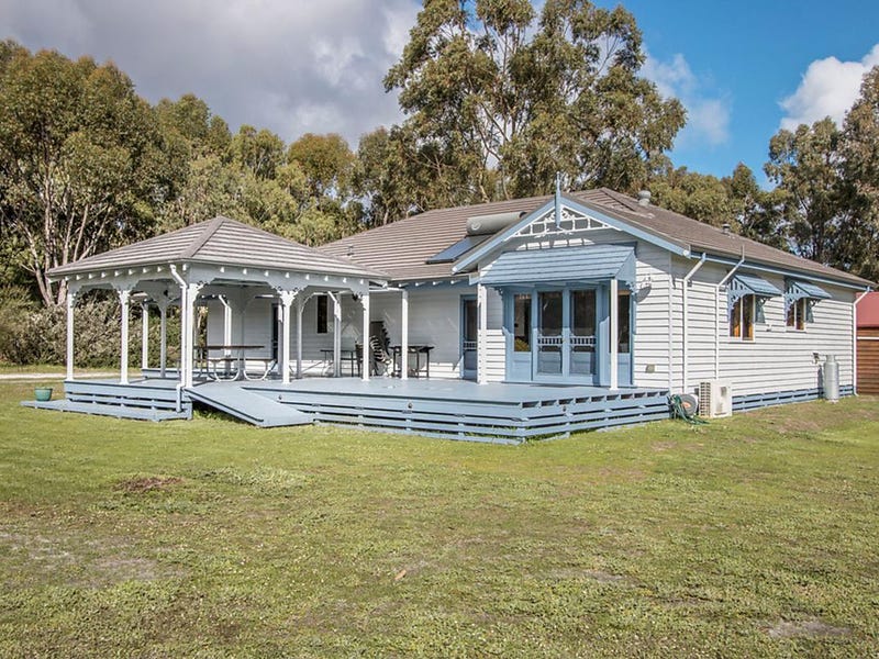 38 Lagoon Drive, Yallingup, WA 6282