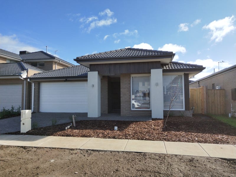 5 Benaud Way, Point Cook, Vic 3030 5 Benaud Way, Point Cook, Vic 3030