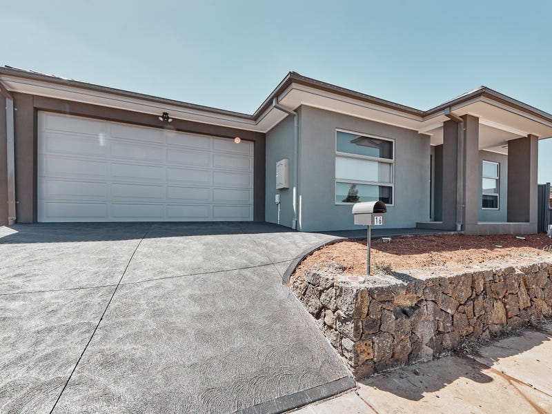 16 Crawford Rise, Cobblebank, Vic 3338 Property Details