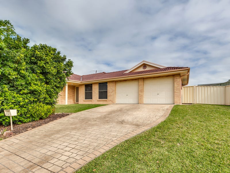 8 Featherwood Place, Thornton, NSW 2322 Property Details