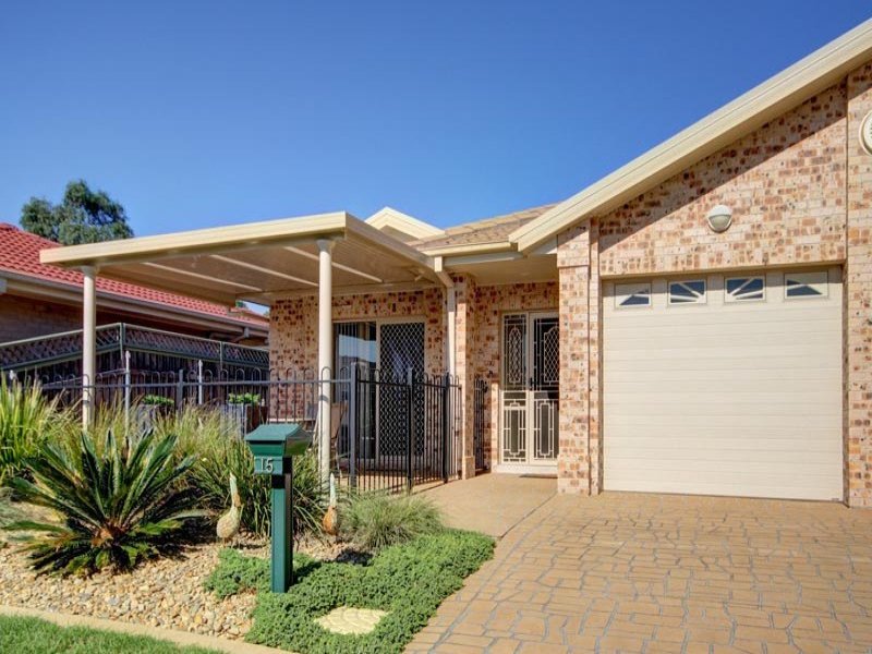 15 Kalbarri Grove, Kanahooka, NSW 2530