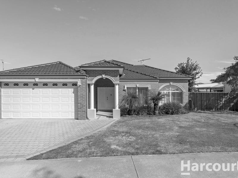 11 Blue Wren Gardens, Coodanup, WA 6210 Property Details