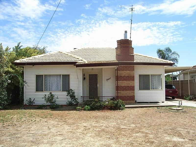 4 Poplar St, Echuca, Vic 3564 Property Details