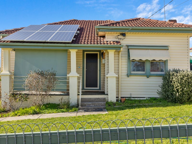 5 The Avenue, Seymour, Vic 3660 House for Sale