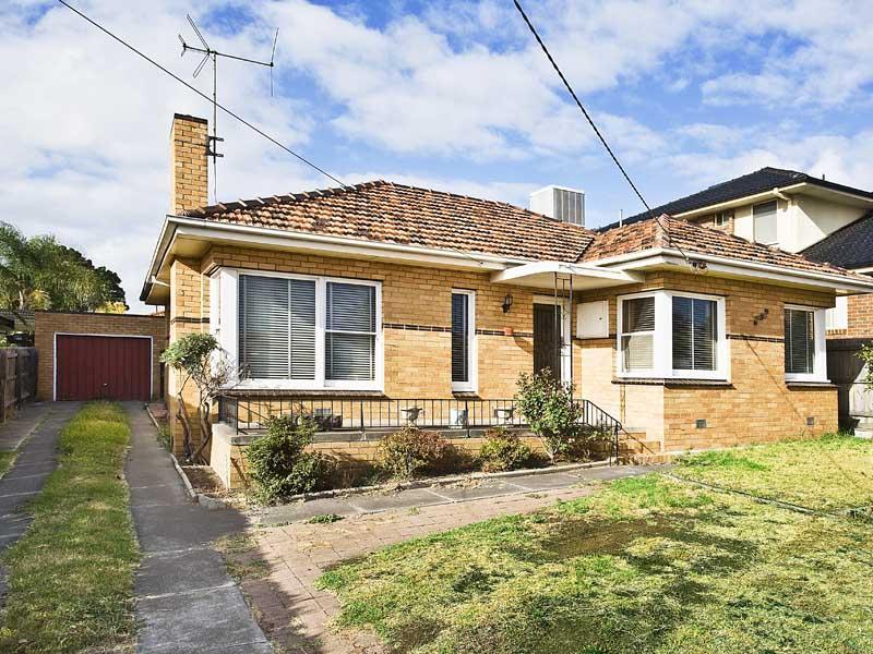 5 Roland Avenue, Strathmore, Vic 3041 Property Details