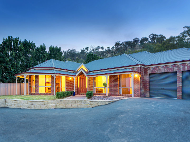 49 Barton Street, West Wodonga, VIC 3690