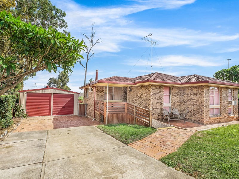 35 Antonia Cres, Cranebrook, NSW 2749